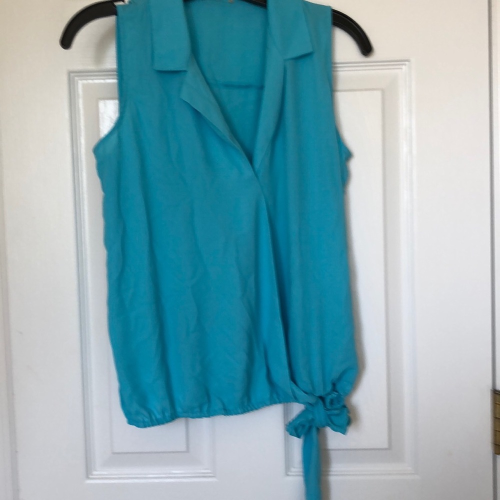Aqua top with sash  tie